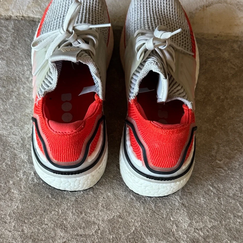 Adidas Light Gray and Bright Orange Running Shoes good condition size 8